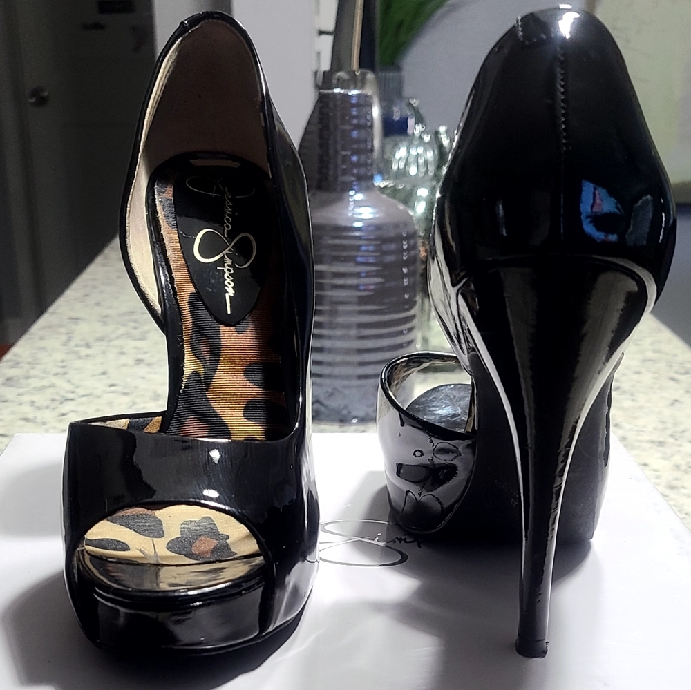 Jessica Simpson heels
